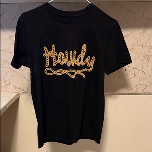 Chic Black Tee with Gold 'Howdy' Design